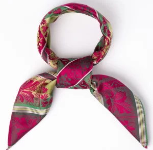 Lise Silkeskjerf ⎮ 200