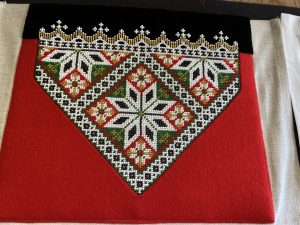 Bringklut små perler